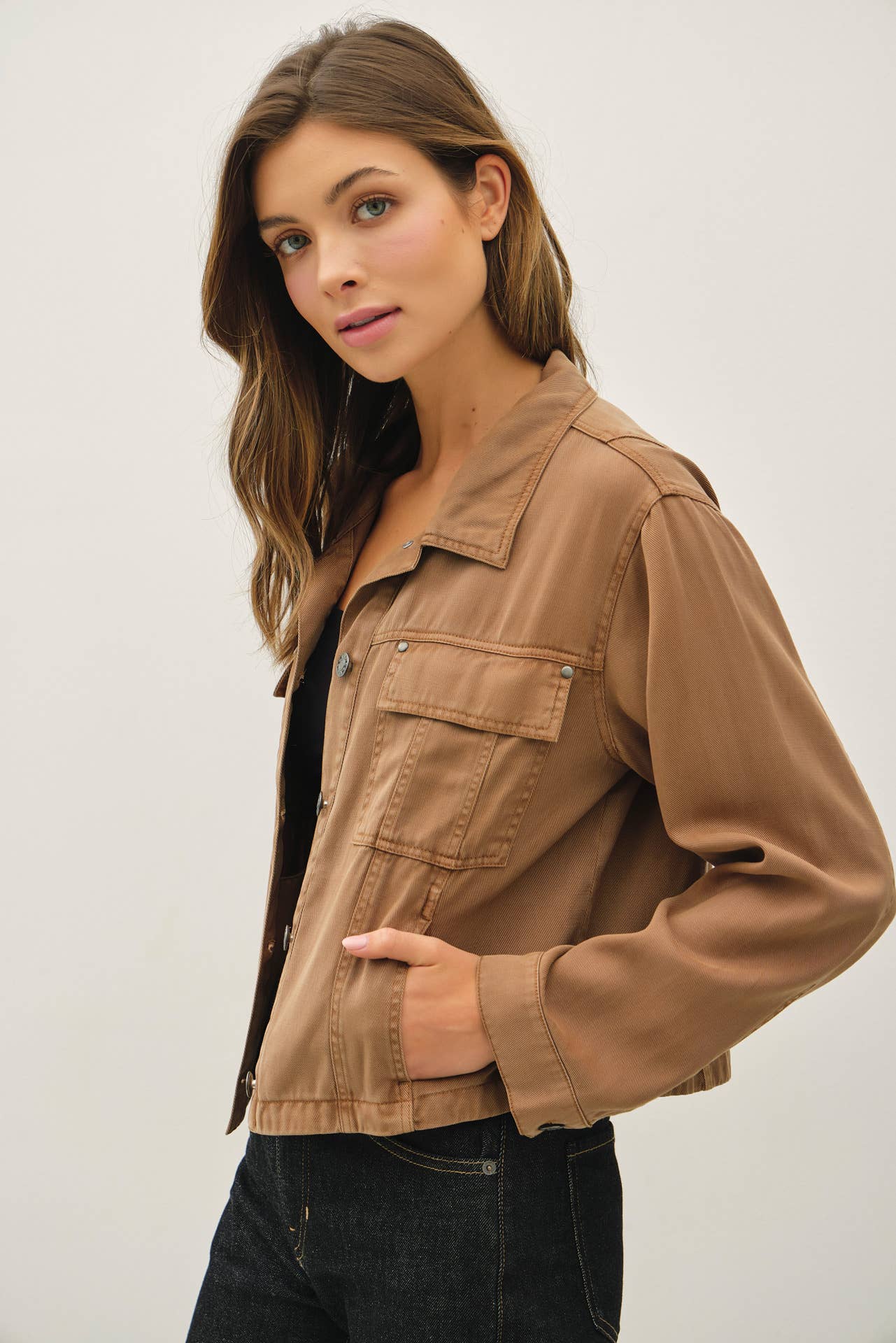 TENCEL BLEND BOXY CROPPED SHACKET