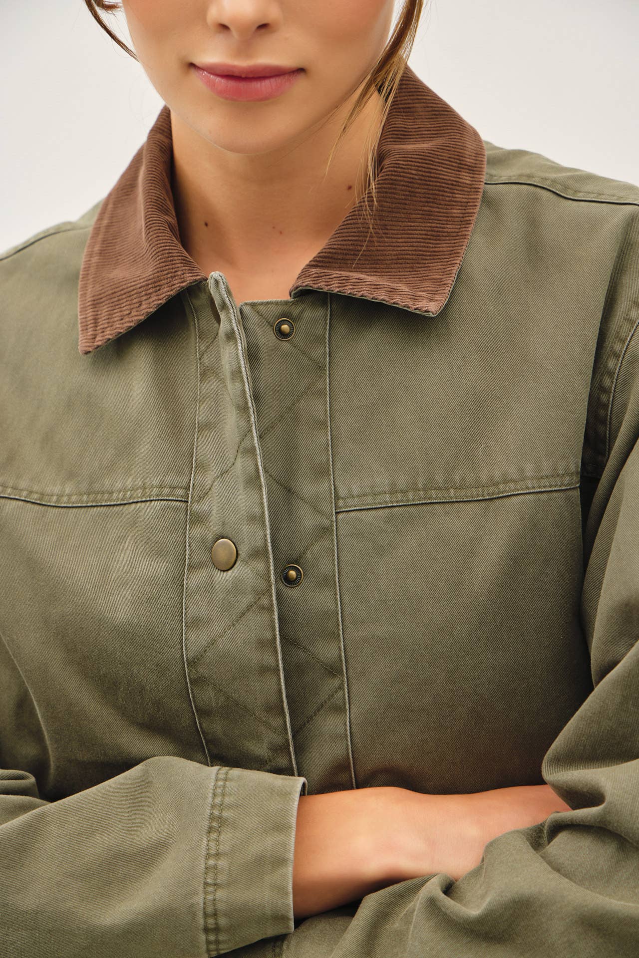 COTTON CHORE JACKET WITH CORDUROY ACCENT COLLAR