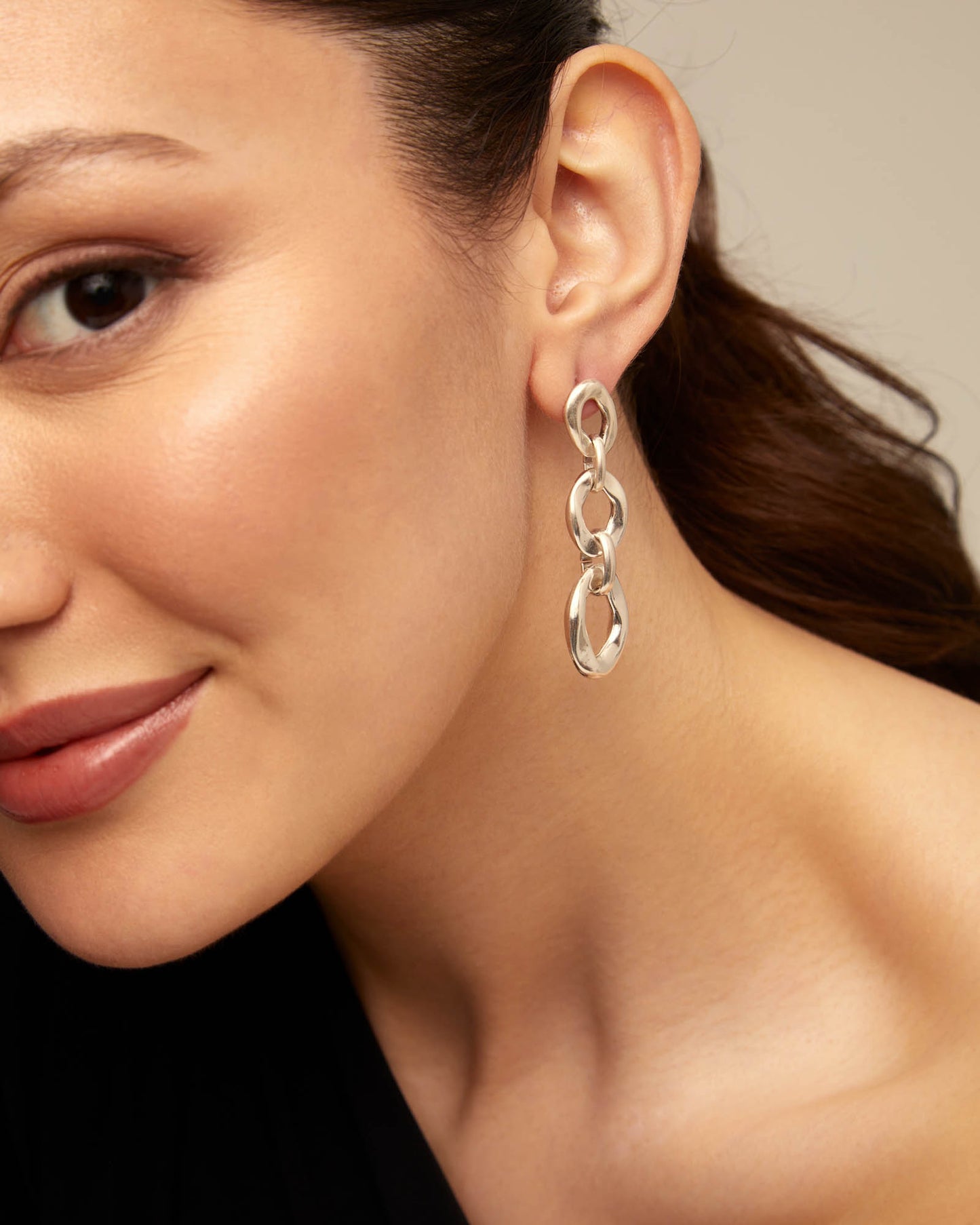 Uno de 50 YOLO Earrings