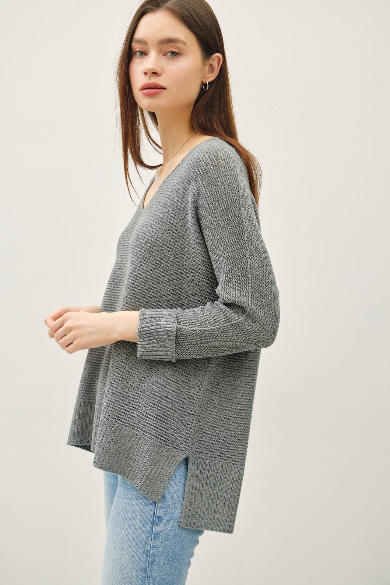 V-NECK DOLMAN SLEEVE SWEATER, 3 colors