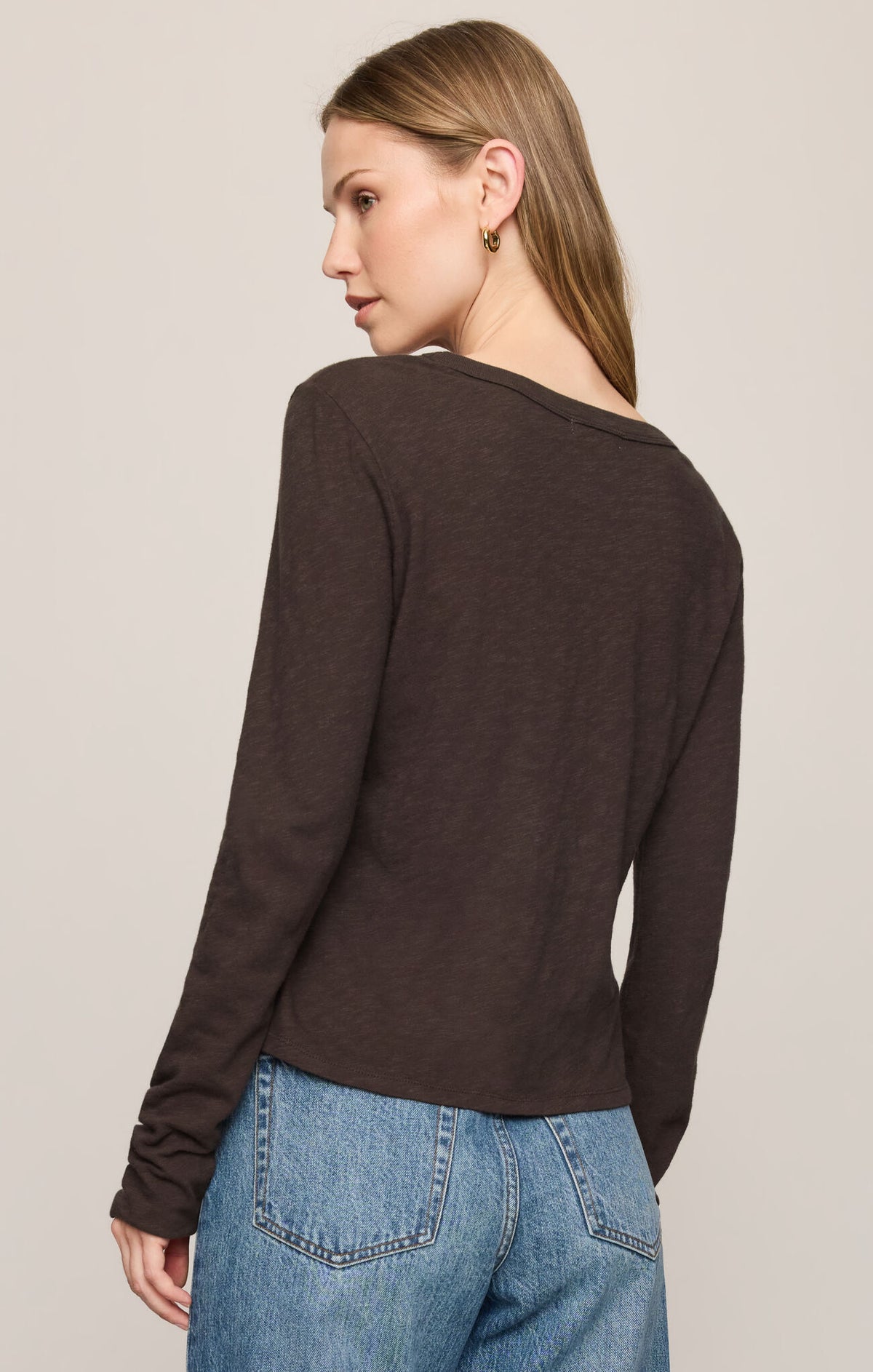 Z Supply Junie Long Sleeve Tee in Cocoa Bean
