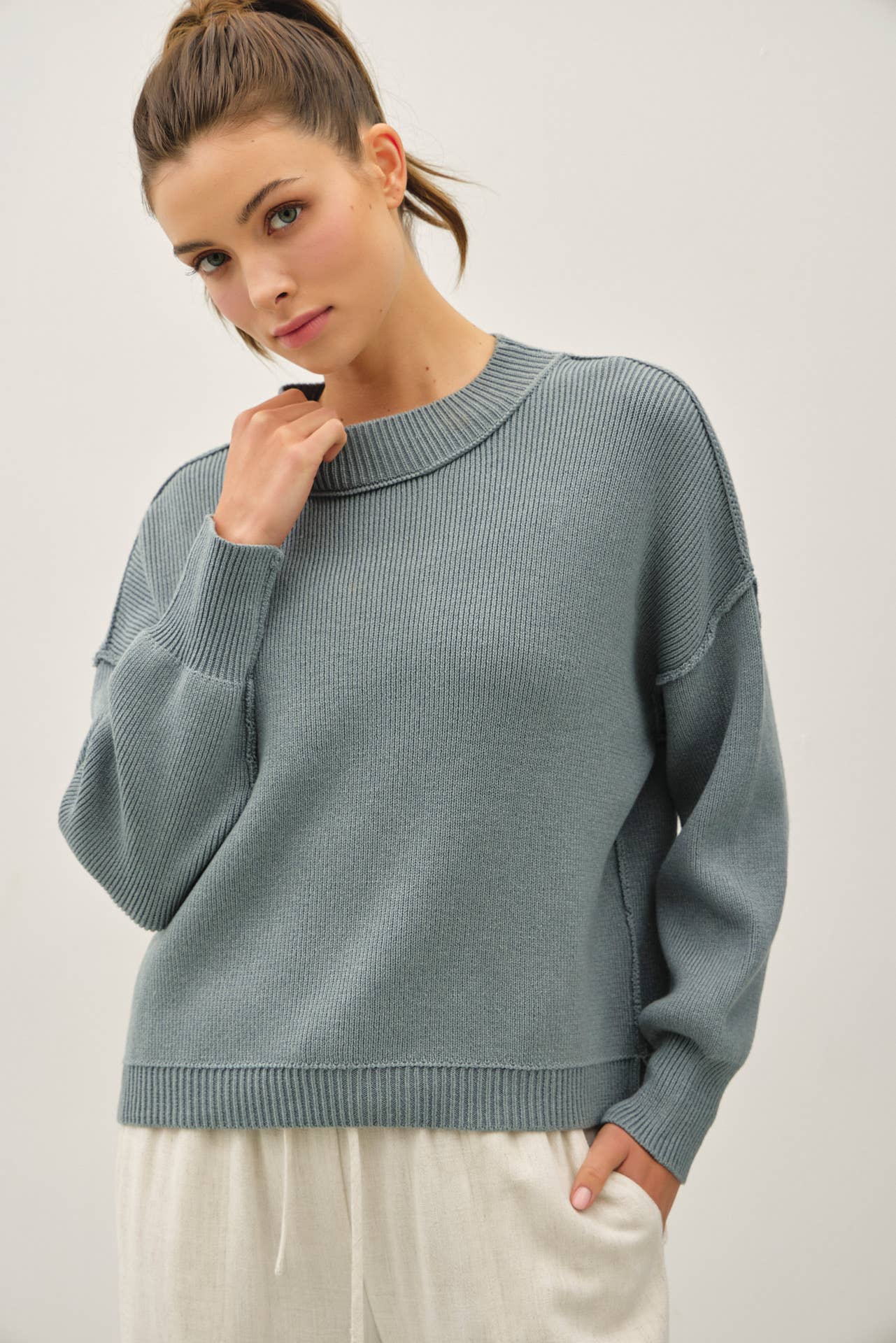 RIBBED KNIT SWEATER WITH RAW SEAM DETAILS, 2 colors