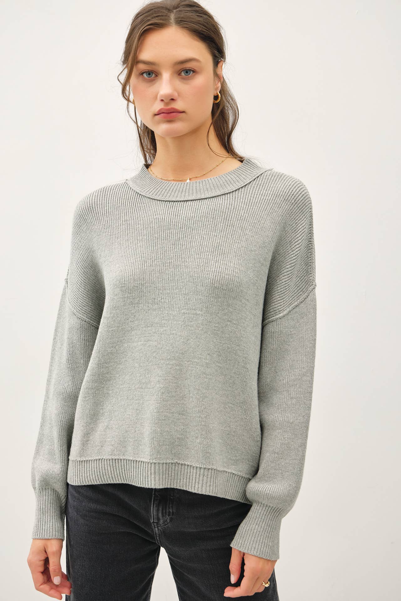 RIBBED KNIT SWEATER WITH RAW SEAM DETAILS, 2 colors