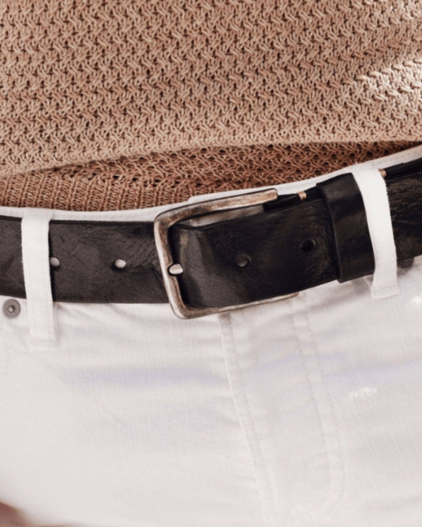 Dani | Silver Buckle Classic Casual Rugged Leather Belt
