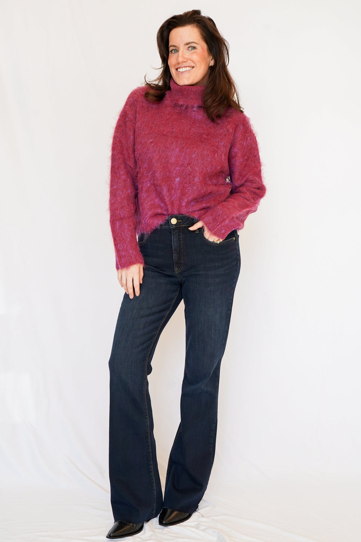 KUT Ana High Rise Fab Ab Flare Raw Hem Jean in Wave