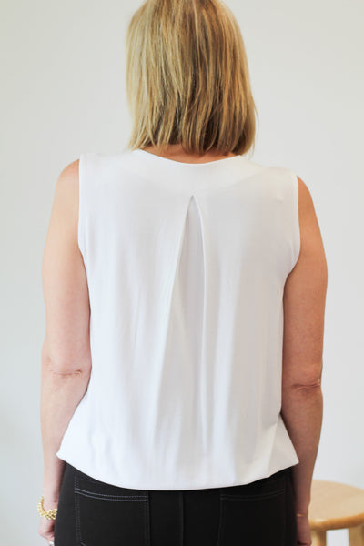 Liverpool Sleeveless V-Neck, 2 colors