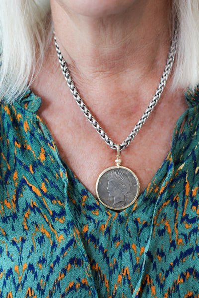 LJ Sonder Gwen Necklace