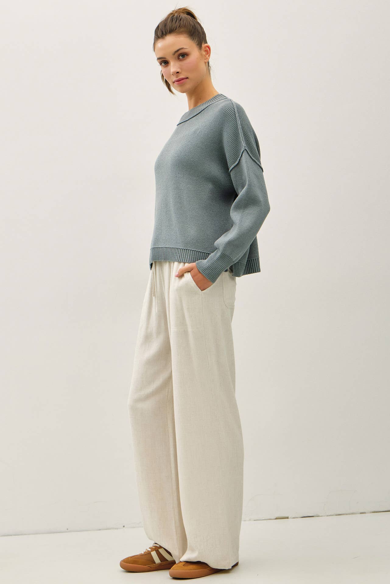 RIBBED KNIT SWEATER WITH RAW SEAM DETAILS, 2 colors