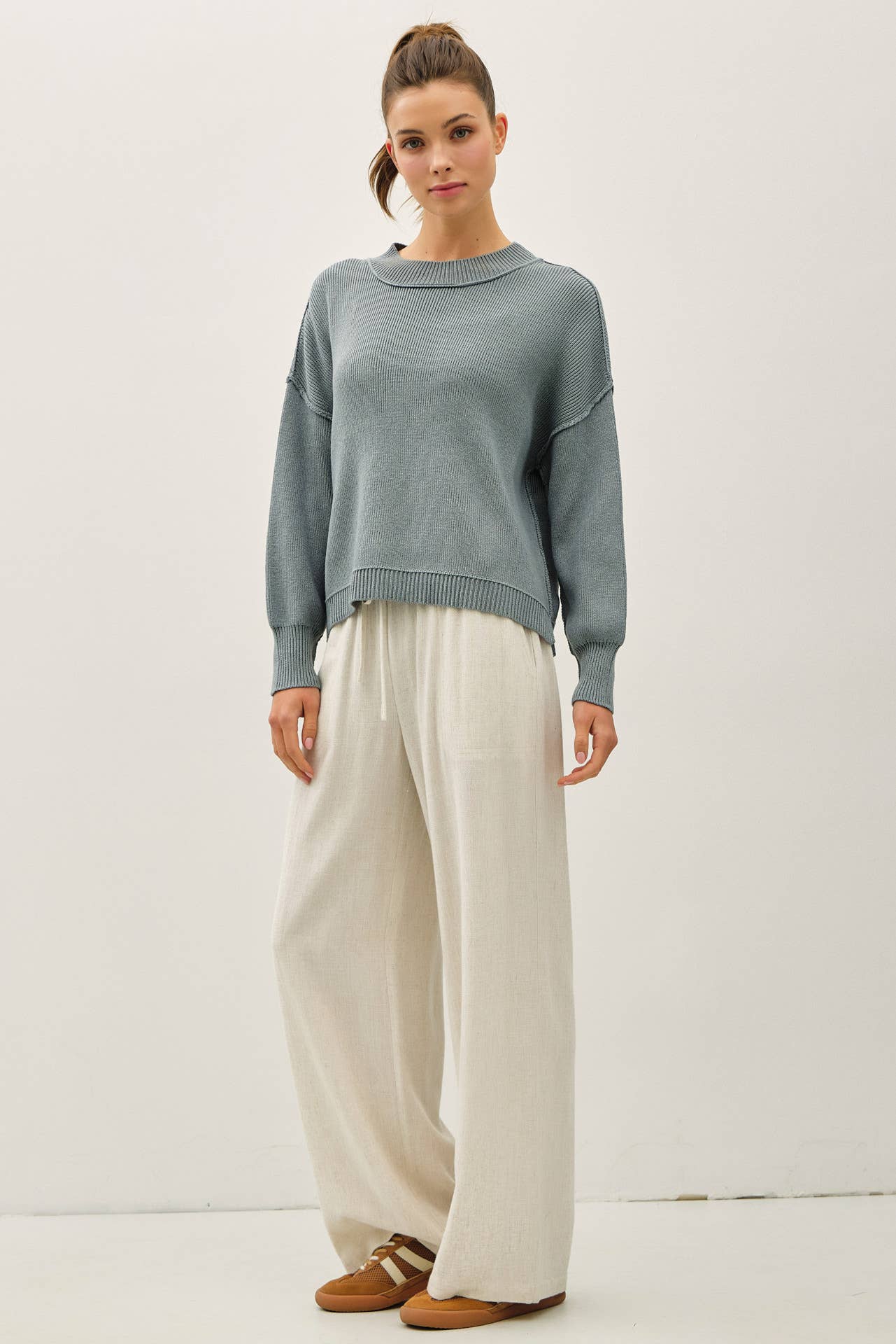 RIBBED KNIT SWEATER WITH RAW SEAM DETAILS, 2 colors