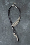 Uno de 50 Me Gusta Feather Necklace