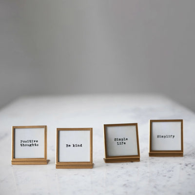 Frame with Easel and Saying, 4 Styles